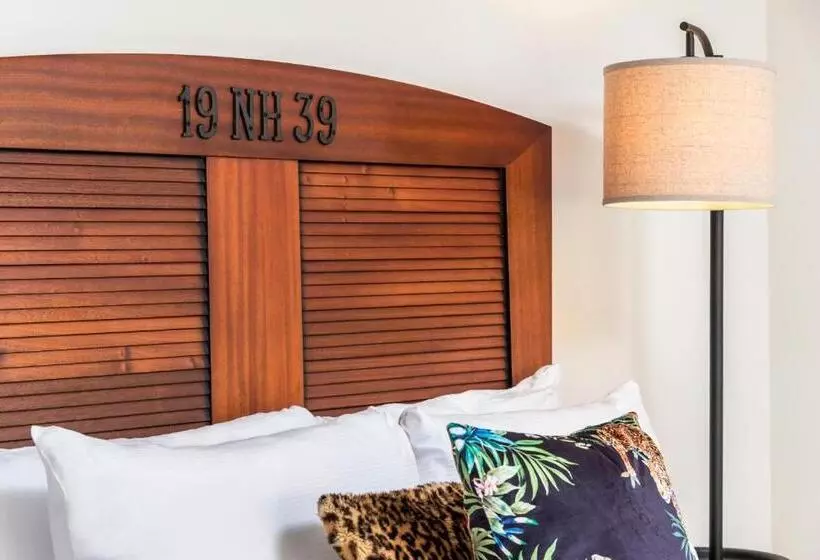 地上階のクラシックルーム, National Hotel, An Adult Only Oceanfront Resort
