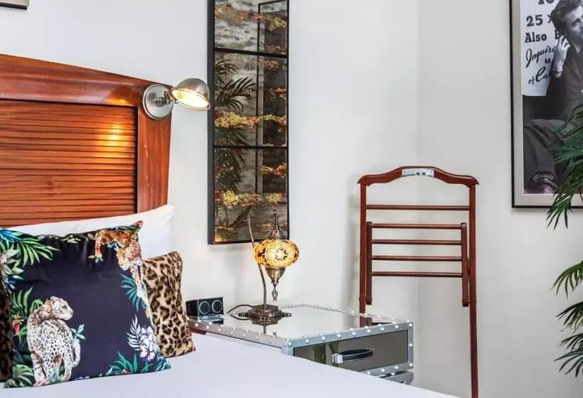地上階のクラシックルーム, National Hotel, An Adult Only Oceanfront Resort