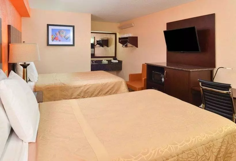 Standard-huone 2 Parivuodetta, Americas Best Value Inn Pittsburgh Airport