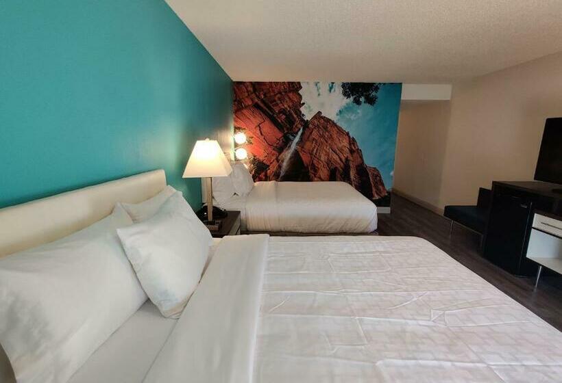 Номер Стандарт 2 Двуспальные Кровати, Clarion Pointe Fresno Near Yosemite