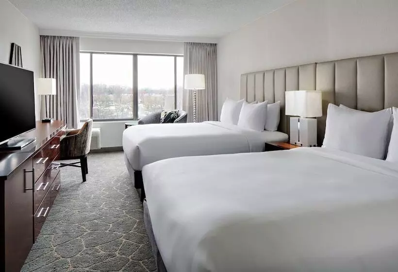 ２ダブルベッドのスタンダードルーム, Doubletree By Hilton Fairfield Hotel & Suites