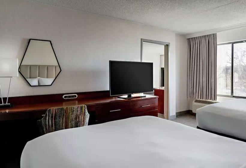 スイート（家族用）, Doubletree By Hilton Fairfield Hotel & Suites