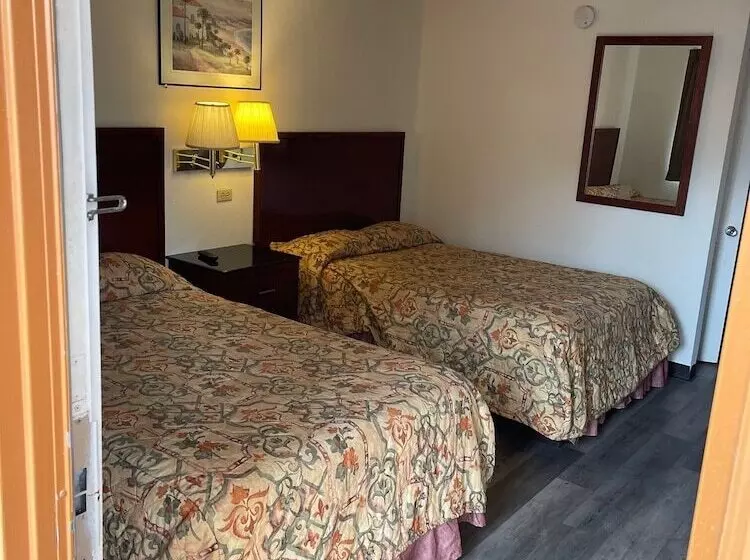 スタンダードルーム, Farmington Inn