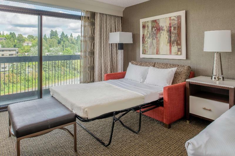 이그제큐티브 룸 킹사이즈 침대, Hilton Bellevue