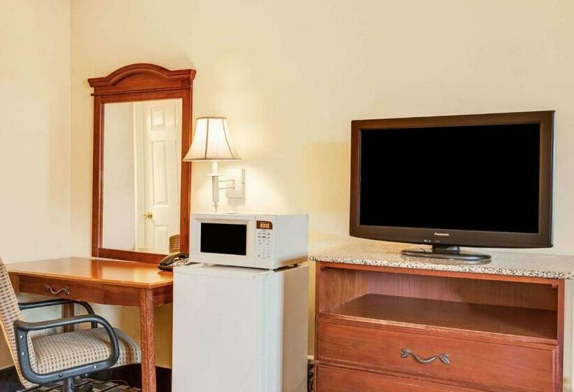 디럭스 스위트 킹 침대, Knights Inn Mount Laurel