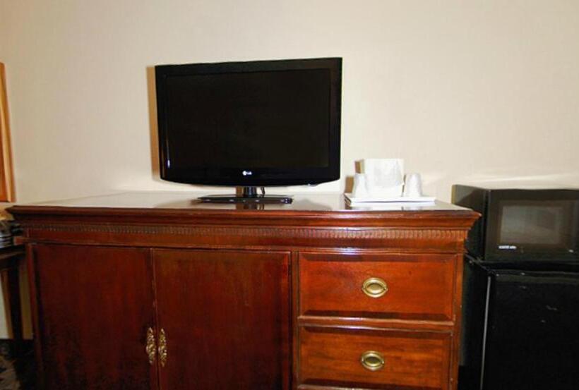 스탠다드 룸 더블 침대 2개, Quality Inn Airport