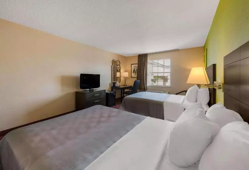 اتاق استاندارد با 2 تخت دوبل, Quality Inn Airport