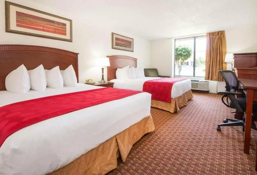 اتاق استاندارد برای معلولان, Ramada By Wyndham Enid
