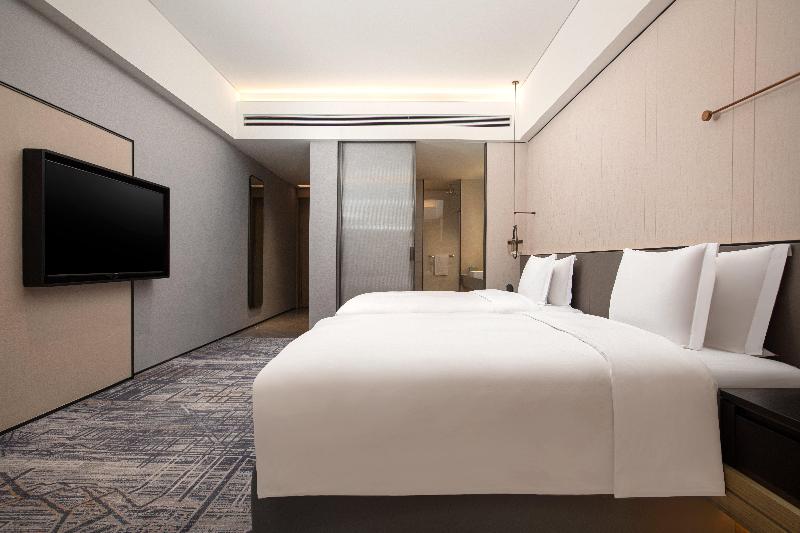 غرفة قياسية لذوى الاحتياجات الخاصة, Ramada by Wyndham Hawthorne LAX / LA Stadium