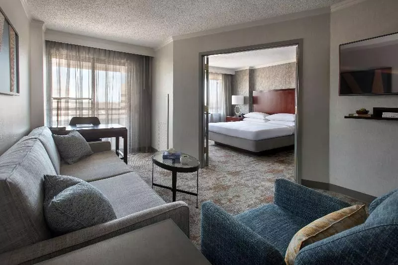 اتاق استاندارد با تخت بزرگ, Ramada Plaza By Wyndham Garden Grove/anaheim South