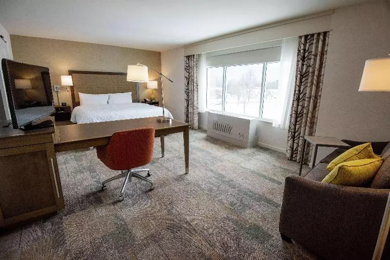 اتاق سوپریور با تخت بزرگ, Red Roof Inn Harrisburg  Hershey