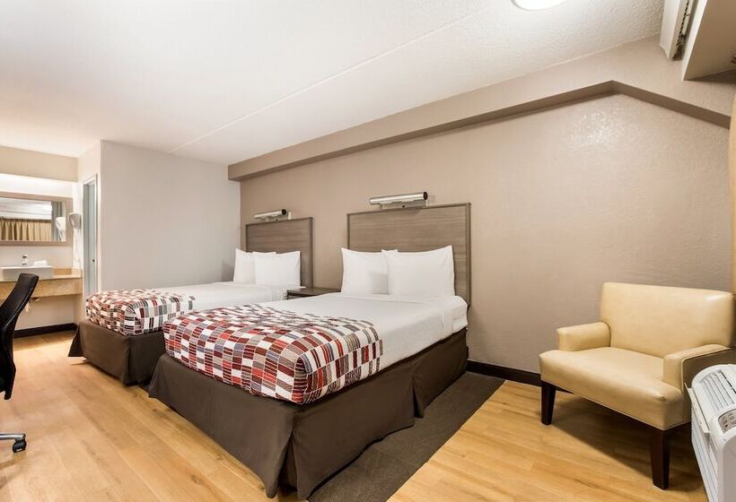 带2个双人床的标准工作室, Red Roof Inn Princeton  Ewing