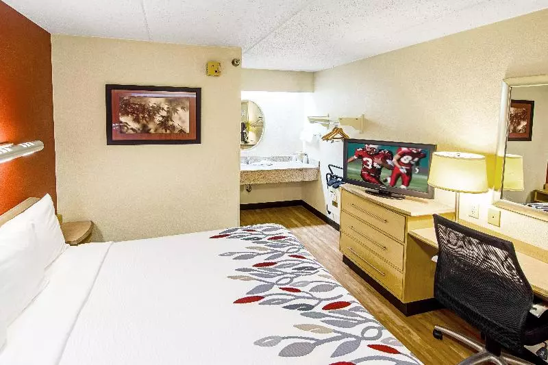 キングサイズベッドのスタンダードルーム, Red Roof Inn Virginia Beach