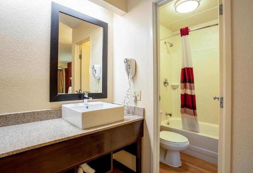 带大床的高级房间, Red Roof Inn Plus+ Chicago   Willowbrook