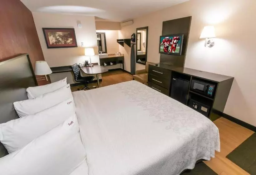 キングサイズベッドのスーペリアルーム, Red Roof Inn Plus+ Chicago   Willowbrook