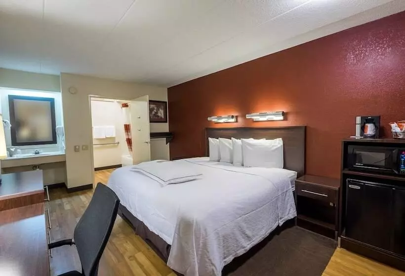 プレミアムルーム, Red Roof Inn Plus+ Statesville