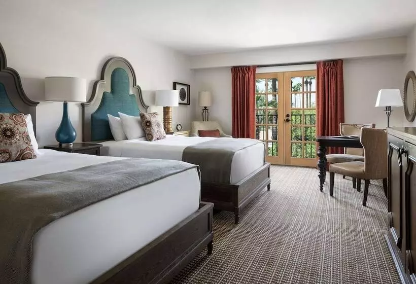 ２ダブルベッドのスタンダードルーム, Royal Palms Resort And Spa, Part Of Hyatt
