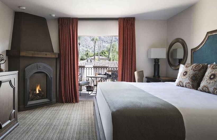 سوئیت با چشمانداز, Royal Palms Resort And Spa, Part Of Hyatt