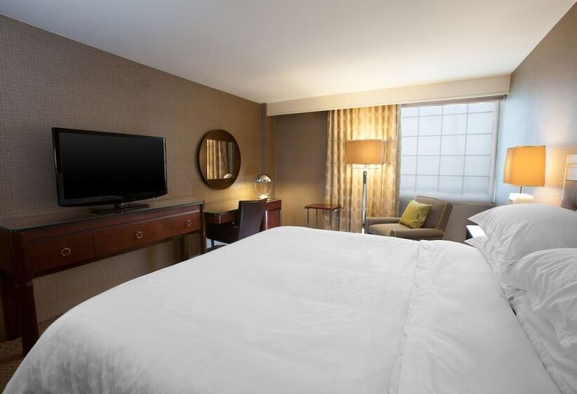 Номер Клуб, Sheraton Pittsburgh Airport