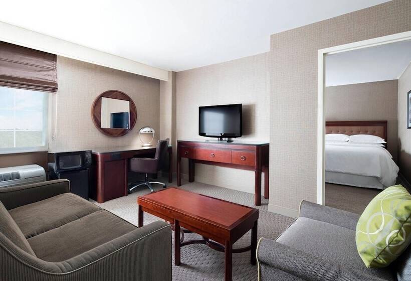 Люкс, Sheraton Pittsburgh Airport