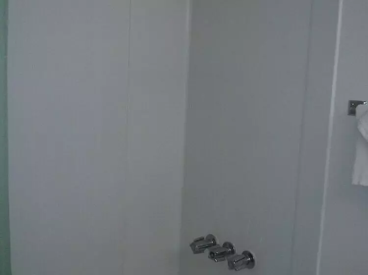 Standard-huone 2 Parivuodetta, Val U Stay Inn And Suites