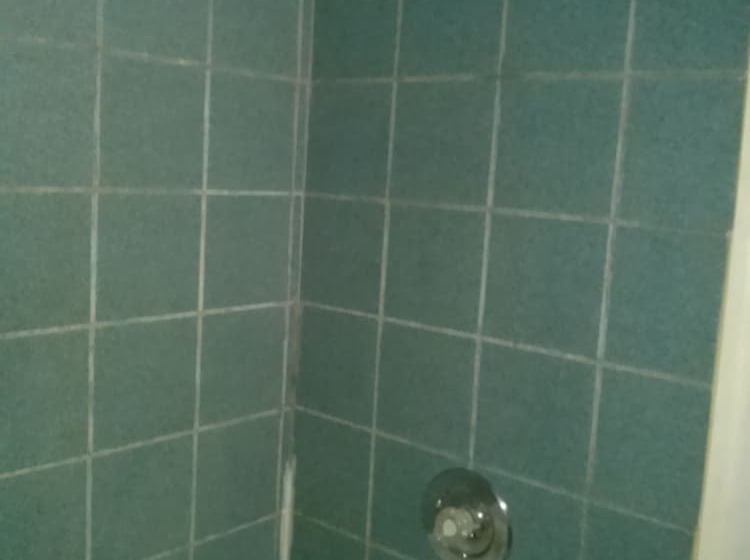 סוויטה דלוקס, Val U Stay Inn And Suites