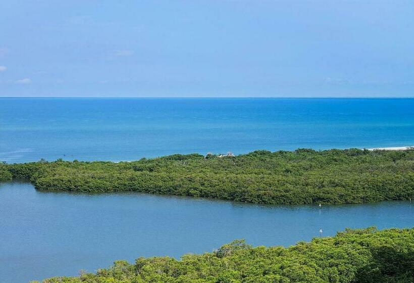 חדר סטנדרט עם נוף, Naples Grande Beach Resort