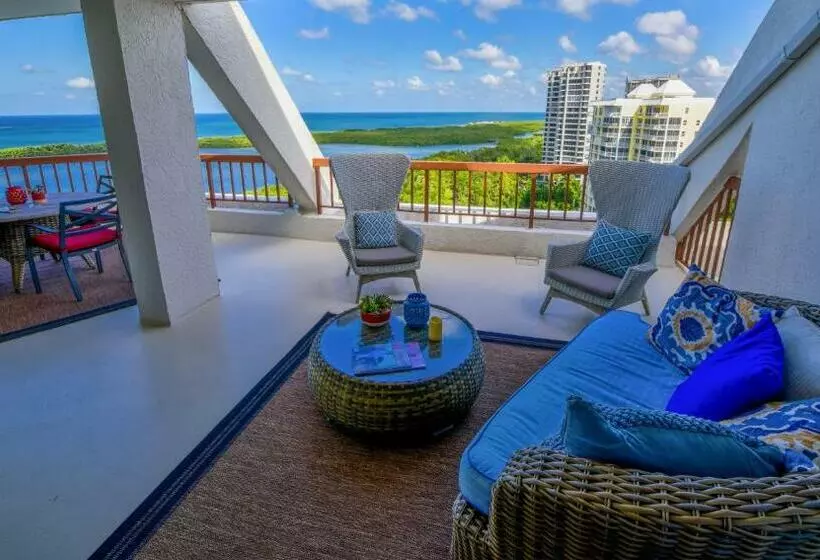 スイート, Naples Grande Beach Resort