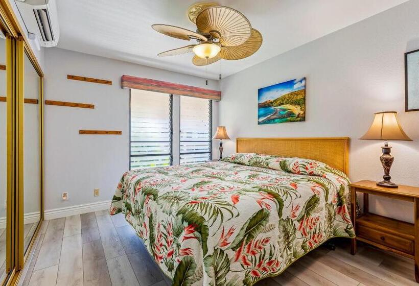 דירת שני חדרים, The Sea Village #1302