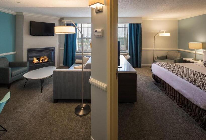 스위트 킹사이즈 침대, Crowne Plaza Hotel And Suites Pittsburgh South, An Ihg