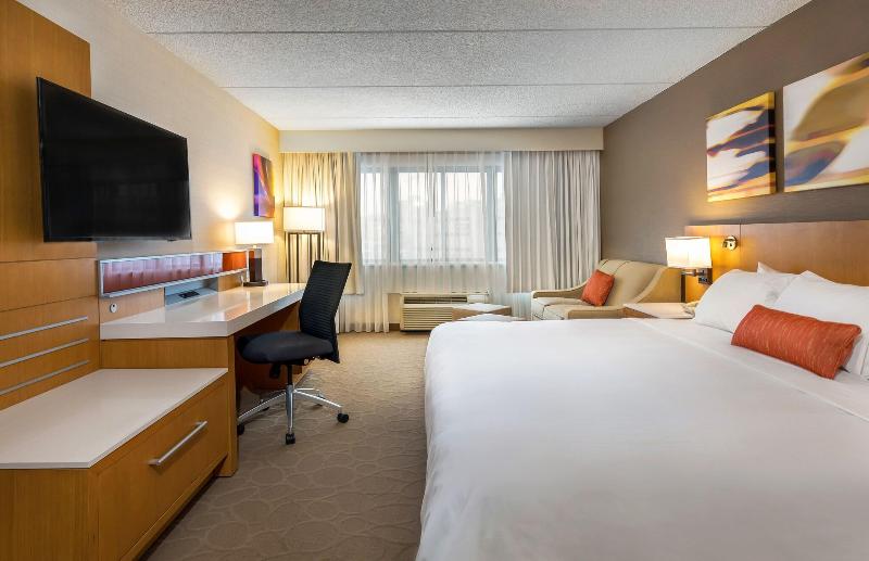 Стандартный Номер Кровать Кинг, Delta Hotels By Marriott Utica