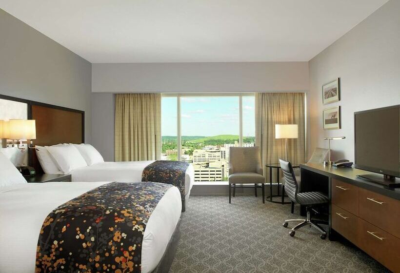 Cameră Standard 2 Paturi Duble, Doubletree By Hilton  Cedar Rapids Convention Complex