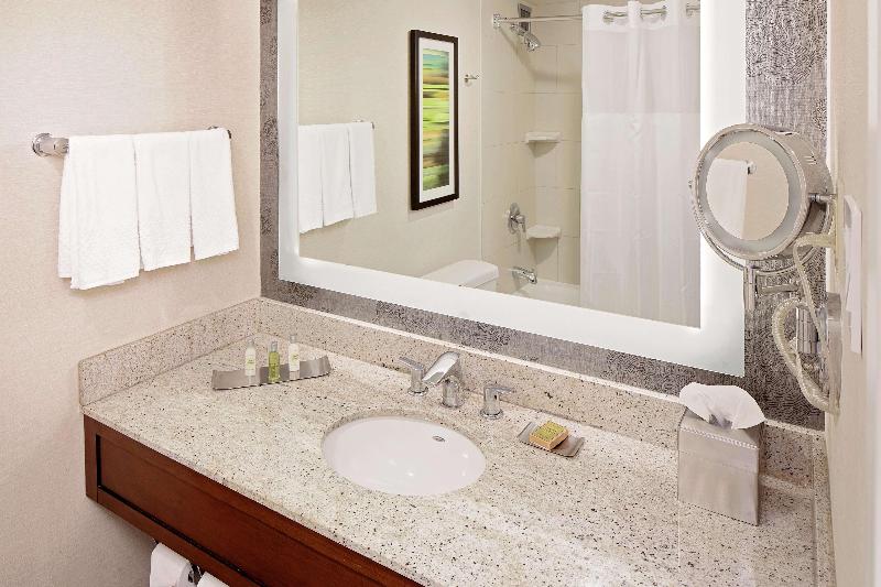 Quarto Standard Cama King, Doubletree Hotel South Bend