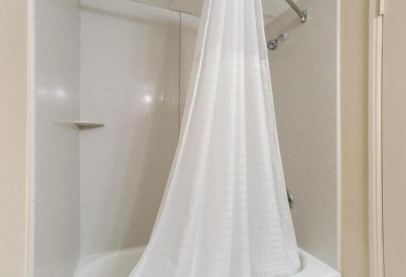 Номер Deluxe, Eisenhower Hotel And Conference Center