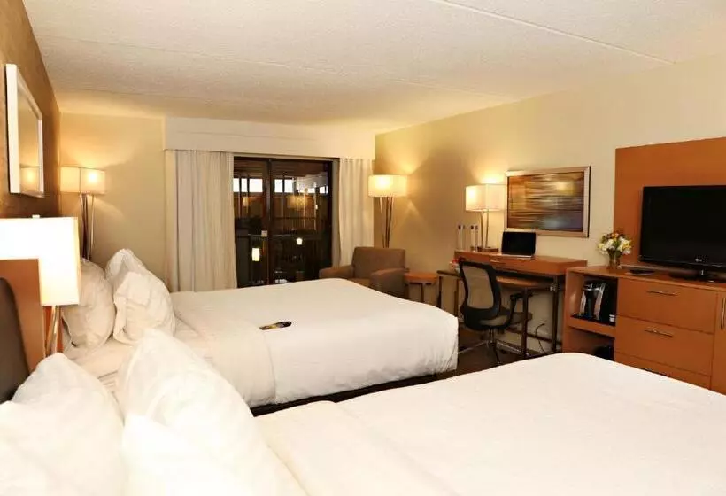 スイート, Envision Hotel & Conference Center Mansfield Foxboro