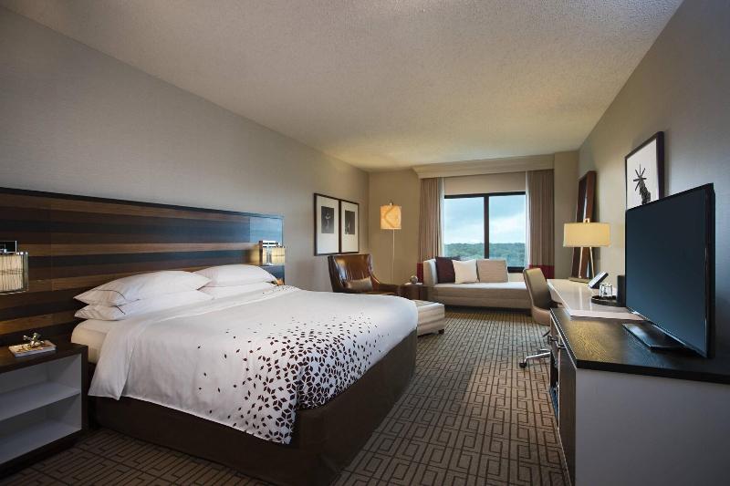 带大床的俱乐部房间, Renaissance Austin