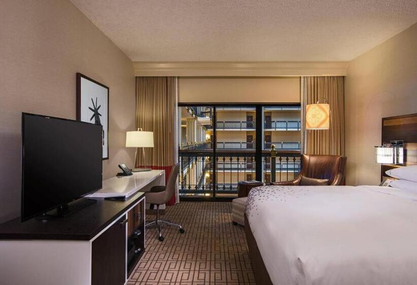 带大床的俱乐部房间, Renaissance Austin