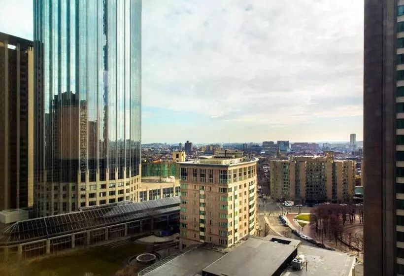 سوییت اجرایی, Sheraton Boston