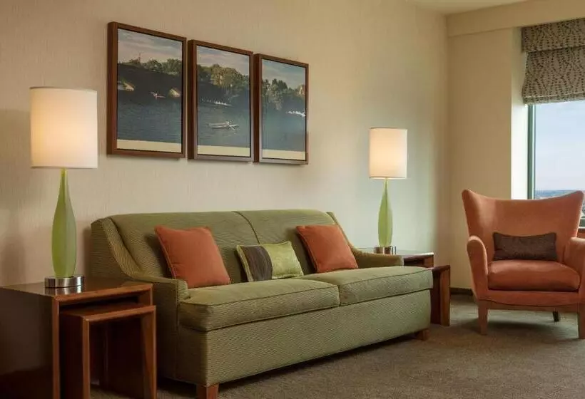 سوییت اجرایی, Sheraton Boston