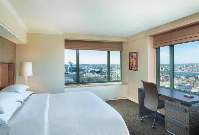 스위트 킹사이즈 침대, Sheraton Boston