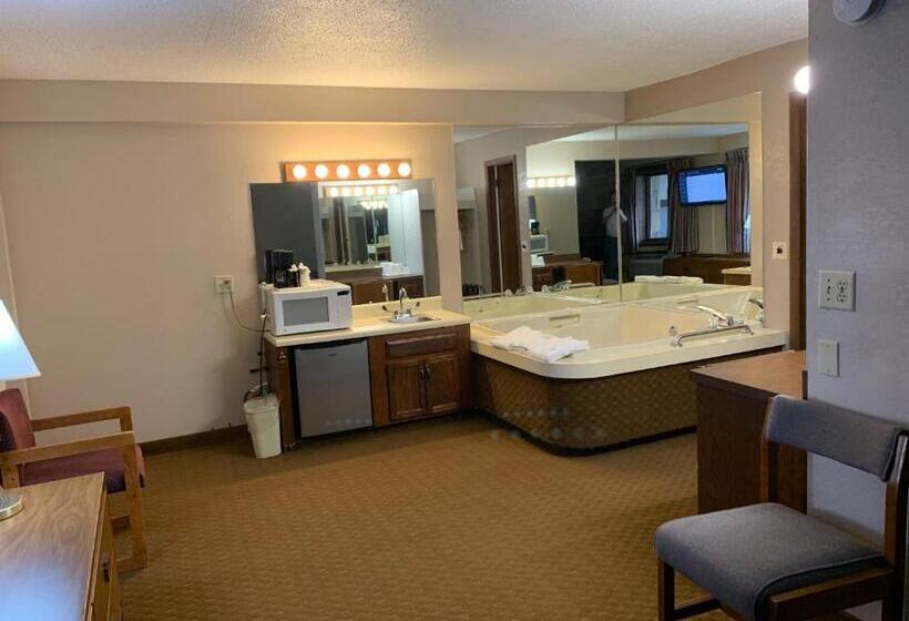 מיטת קינג בסוויטה, Sidney James Mountain Lodge