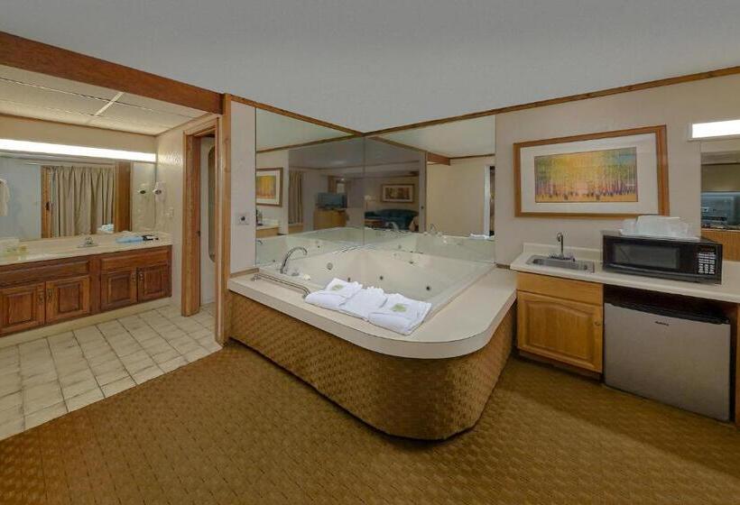 מיטת קינג בסוויטה, Sidney James Mountain Lodge