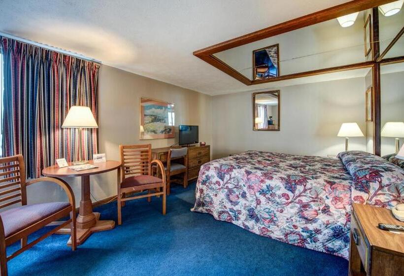 סוויטה עם ג'קוזי, Sidney James Mountain Lodge