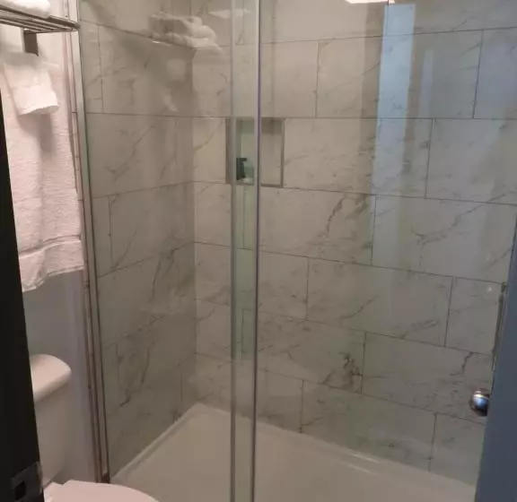 キングサイズベッドのスタンダードルーム, St Charles Hotel Downtown Hudson