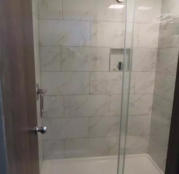 スタンダード４人部屋, St Charles Hotel Downtown Hudson