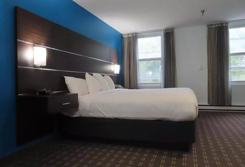 キングサイズベッドのスイートルーム, St Charles Hotel Downtown Hudson