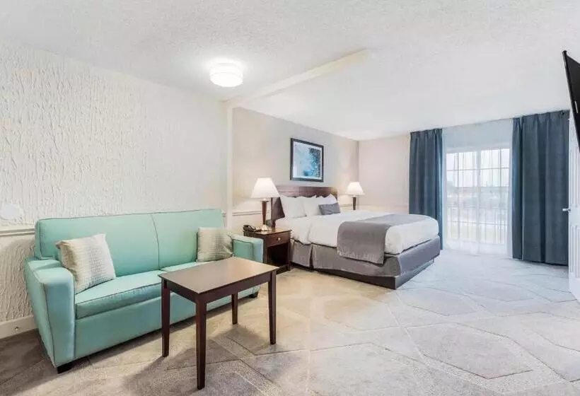 キングサイズベッドのスイートルーム, The Blu Hotel Blue Ash Cincinnati, Ascend Hotel Collection