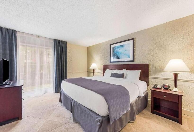 Люкс Адаптированный для Инвалидов, The Blu Hotel Blue Ash Cincinnati, Ascend Hotel Collection
