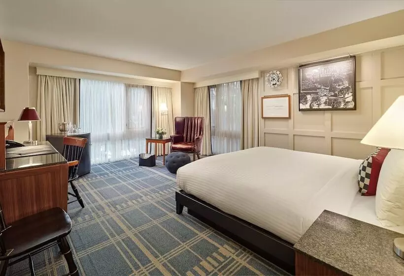 اتاق لوکس, The Charles Hotel In Harvard Square