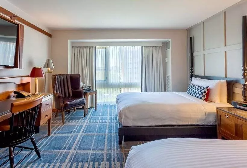 اتاق لوکس, The Charles Hotel In Harvard Square